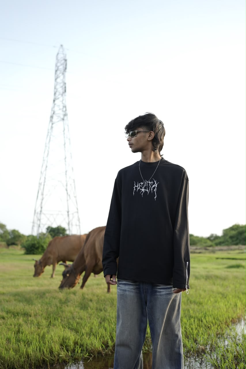 Heliora Oversized Navy Blue Long Sleeve T-Shirt
