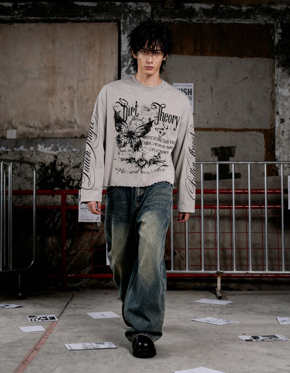 Silent Theory Oversized Graphic Long Sleeve T-Shirt Secondary image