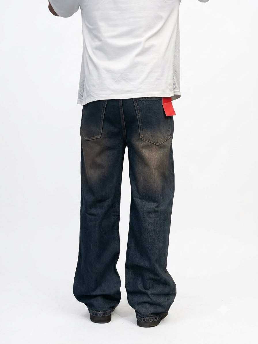 Men's vintage wash baggy denim jeans with a loose fit