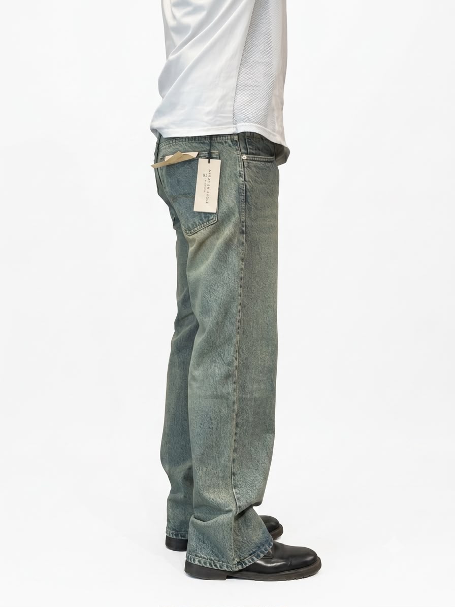 Men's vintage wash baggy denim jeans with a loose fit