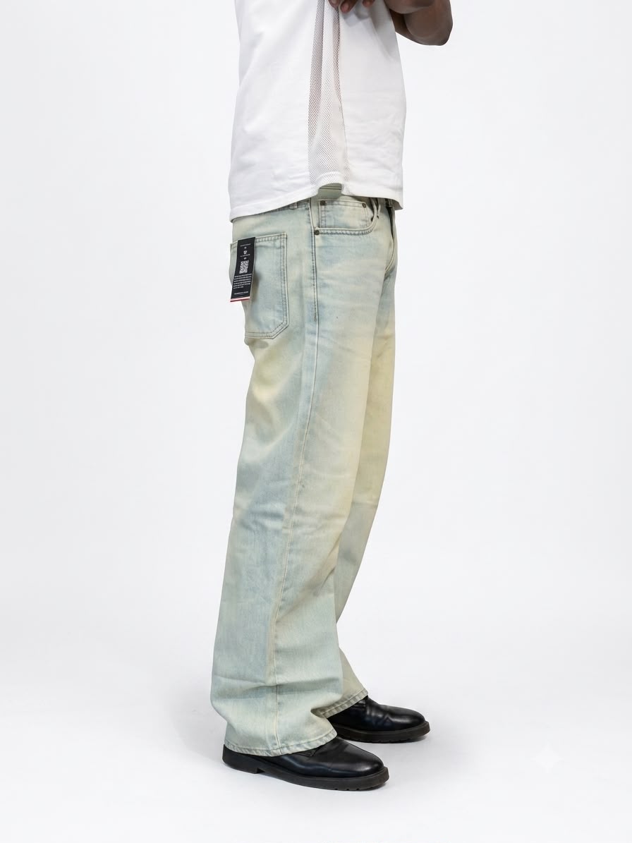 Men's vintage wash baggy denim jeans with a loose fit