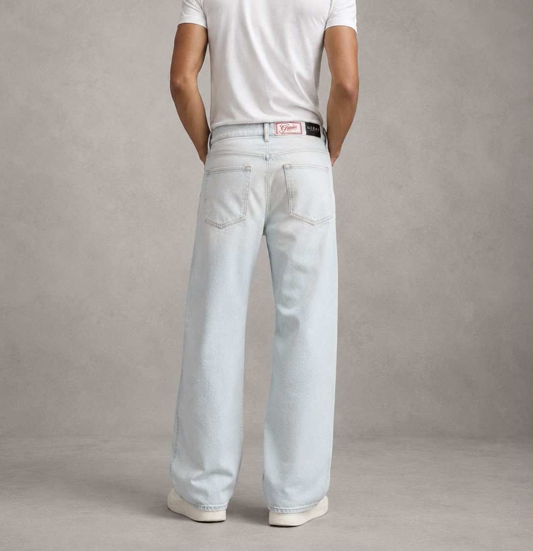 Men's Light Wash Wide Leg Denim Jeans