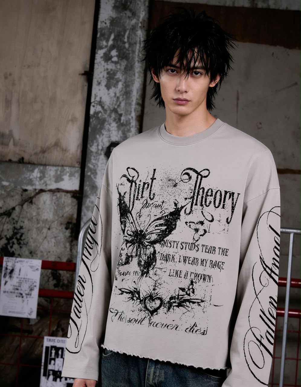 Silent Theory Oversized Graphic Long Sleeve T-Shirt
