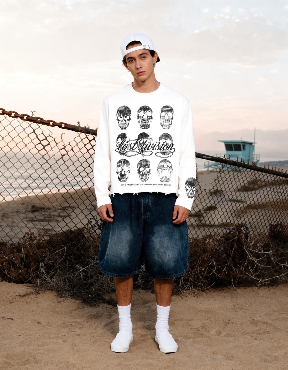 Lost Division Skull Graphic Full Sleeve T-EES Main image