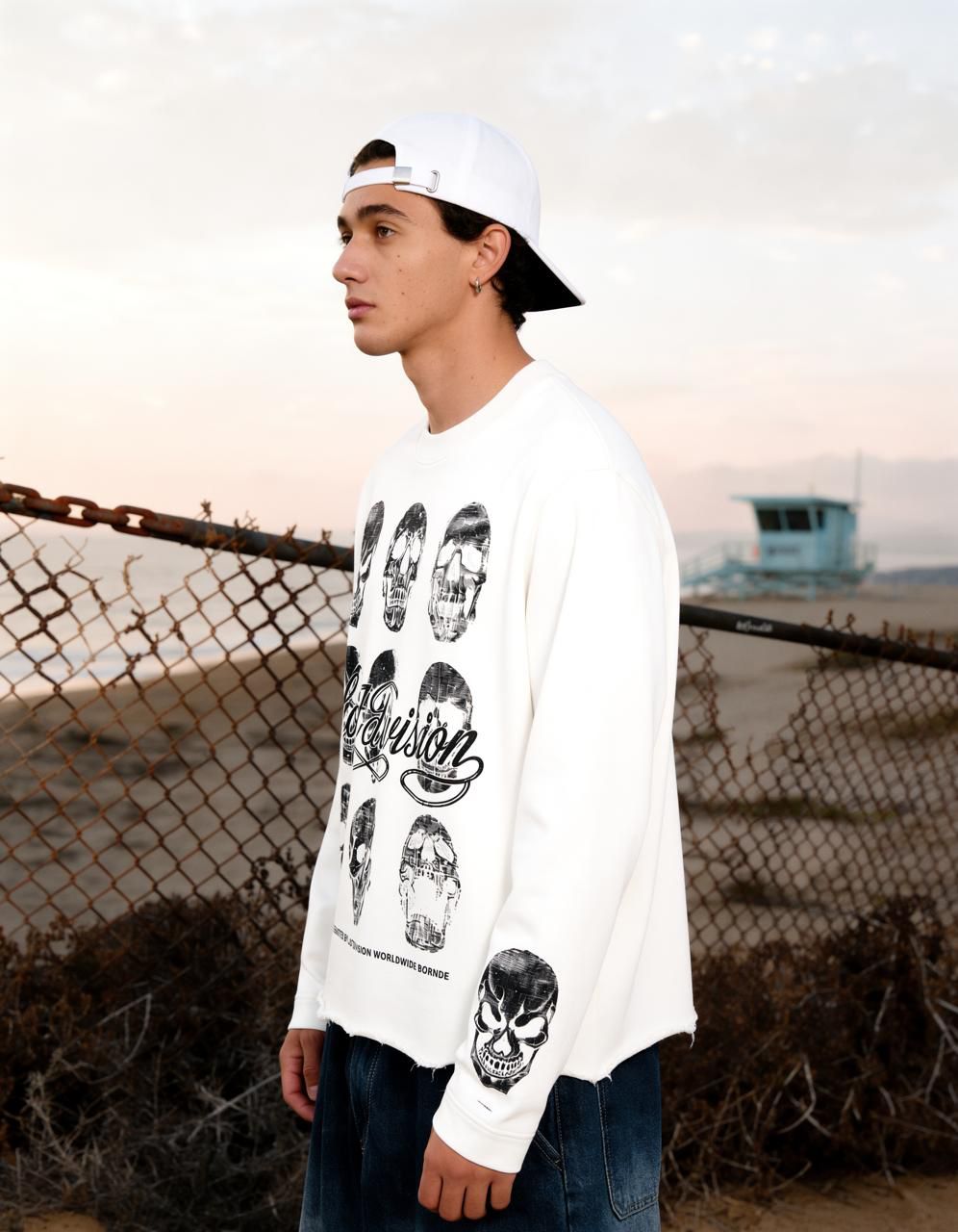 Lost Division Skull Graphic Full Sleeve T-EES Secondary image