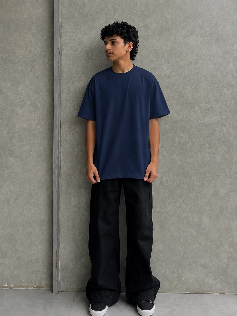 oversized plain navy T-shirt