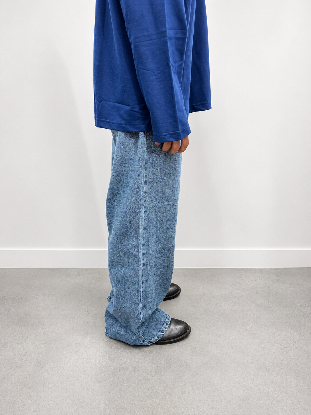 Men's dark blue baggy wide-leg denim jeans