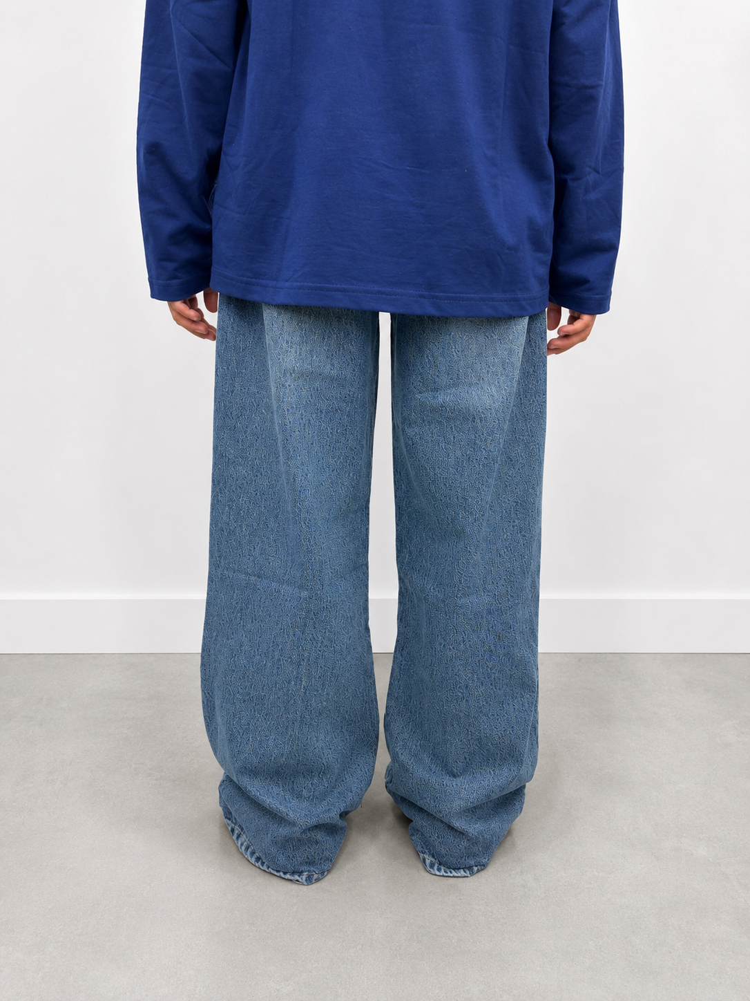 Men's dark blue baggy wide-leg denim jeans