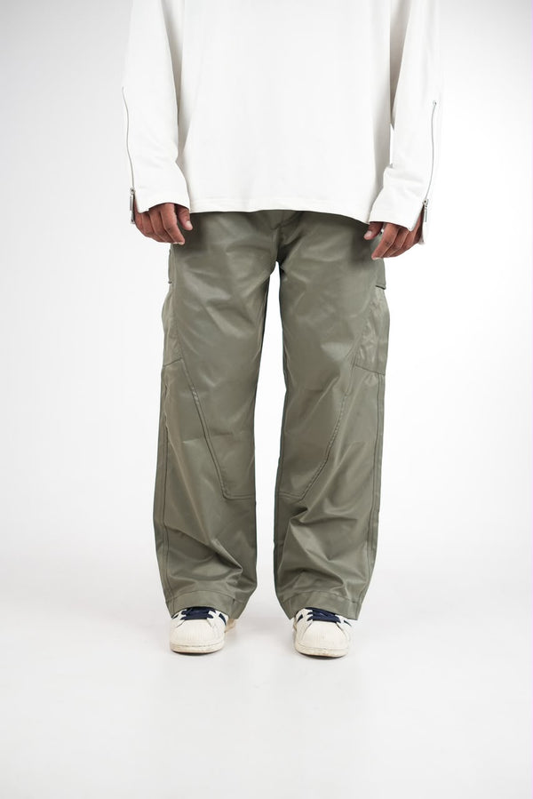  utility cargo pants with a relaxed fit