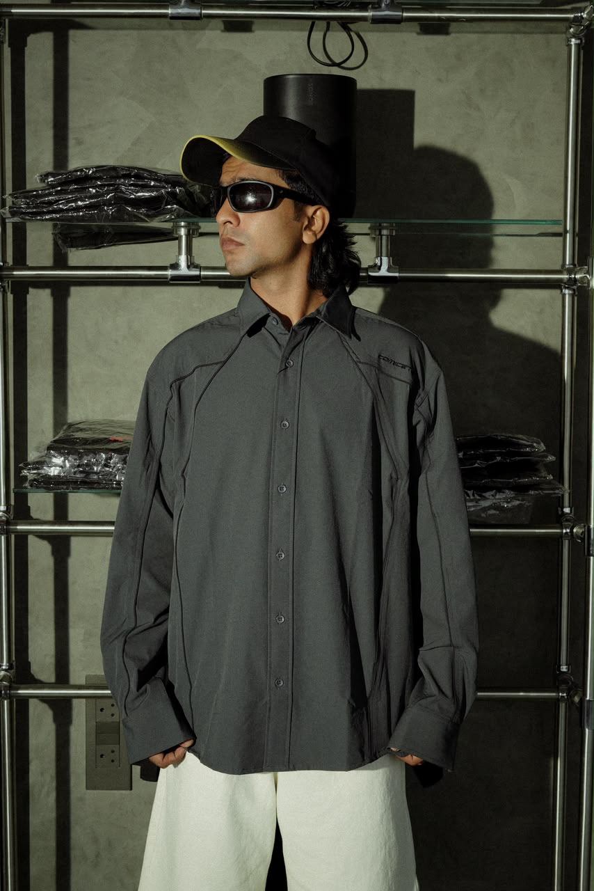 Light grey oversized long sleeve shirt with contrast piping