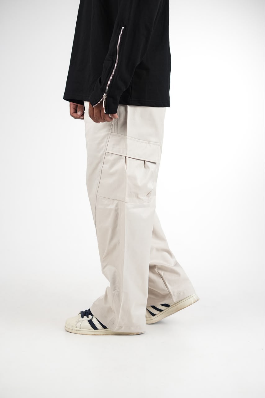  utility cargo pants with a relaxed fit