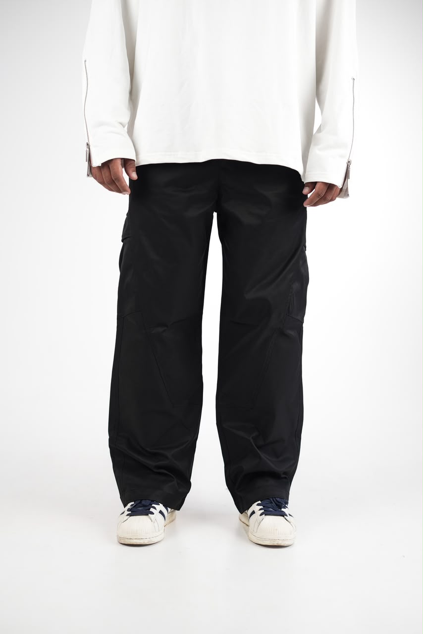 utility cargo pants with a relaxed fit