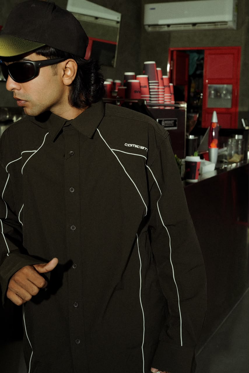Light grey oversized long sleeve shirt with contrast piping