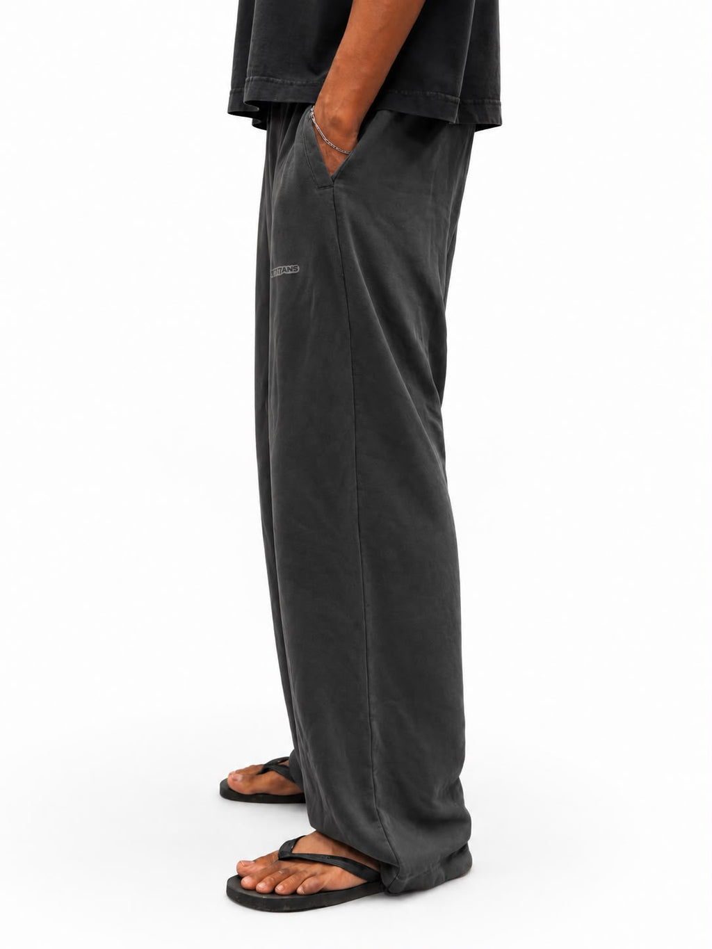 "Men's oversized sweatpants with relaxed fit