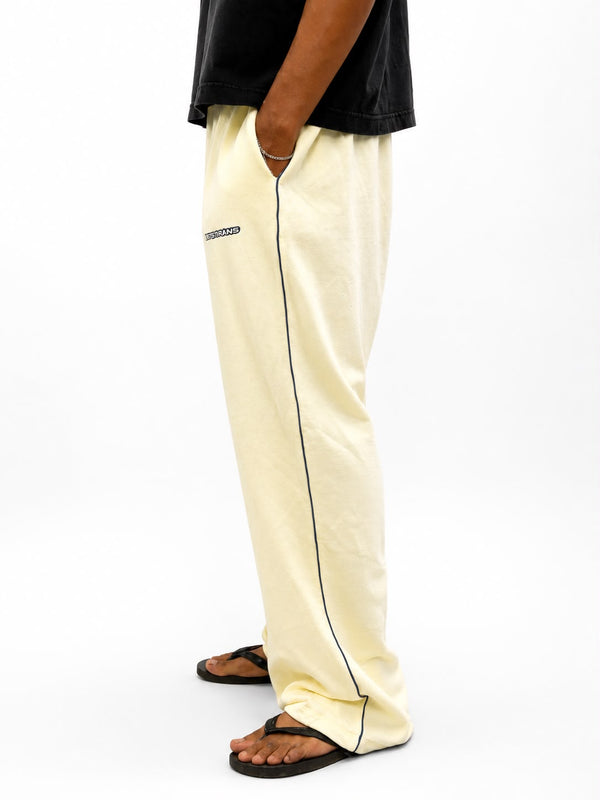 "Men's oversized sweatpants with relaxed fit