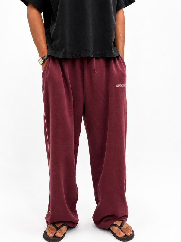 "Men's oversized sweatpants with relaxed fit