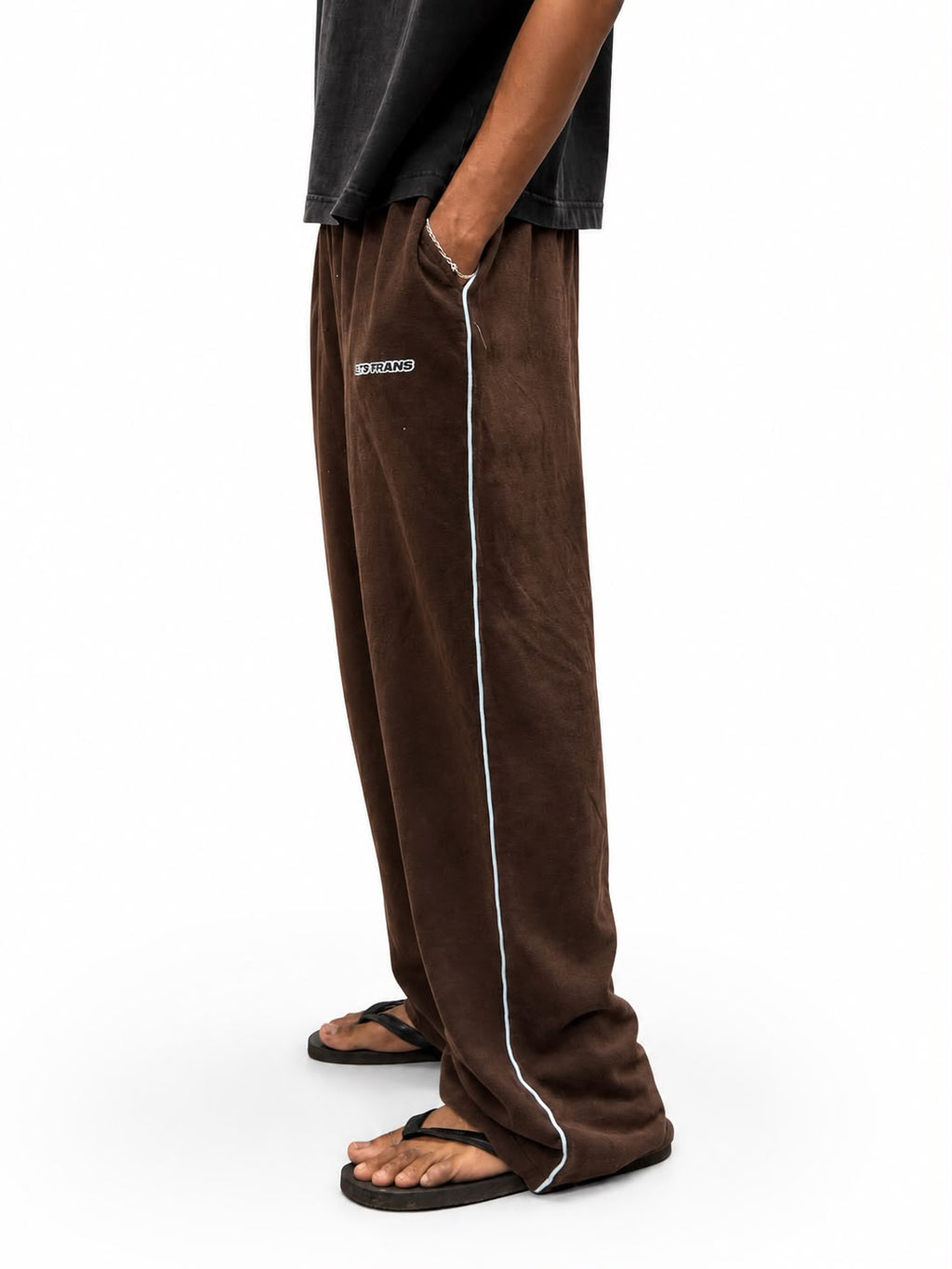 "Men's oversized sweatpants with relaxed fit