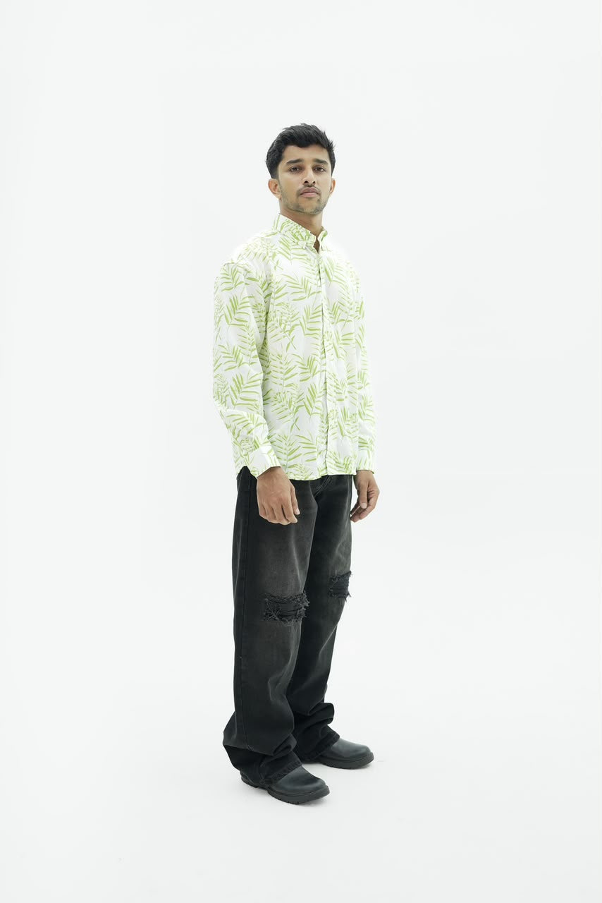 Men’s botanical print full-sleeve shirt with button-down front.