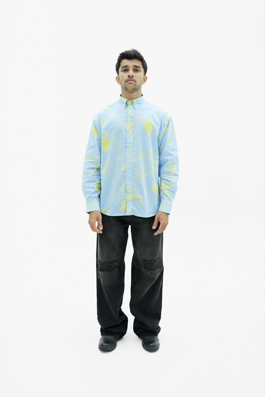 Men’s botanical print full-sleeve shirt with button-down front.