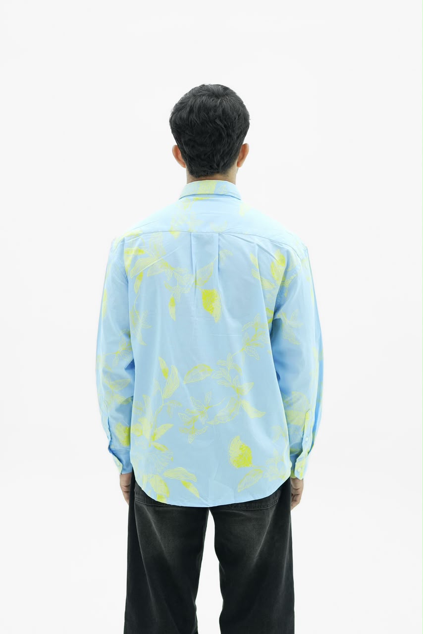 Men’s botanical print full-sleeve shirt with button-down front.