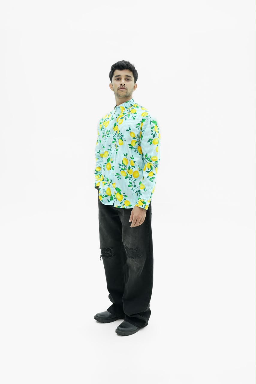 Men’s botanical print full-sleeve shirt with button-down front.
