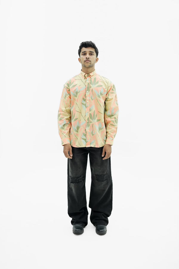 Men’s sage green botanical leaf print full-sleeve shirt with button-down front.