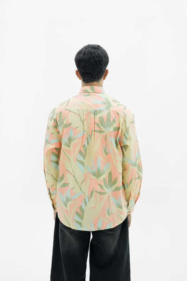 Men’s sage green botanical leaf print full-sleeve shirt with button-down front.