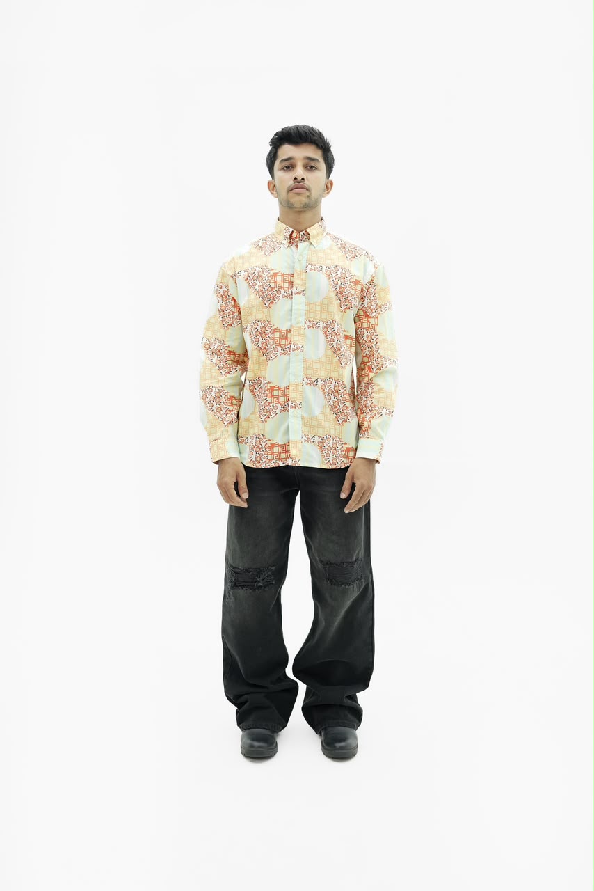 Men’s botanical print full-sleeve shirt with button-down front.