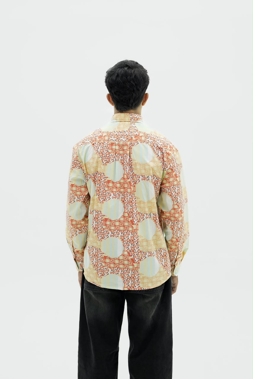 Men’s botanical print full-sleeve shirt with button-down front.