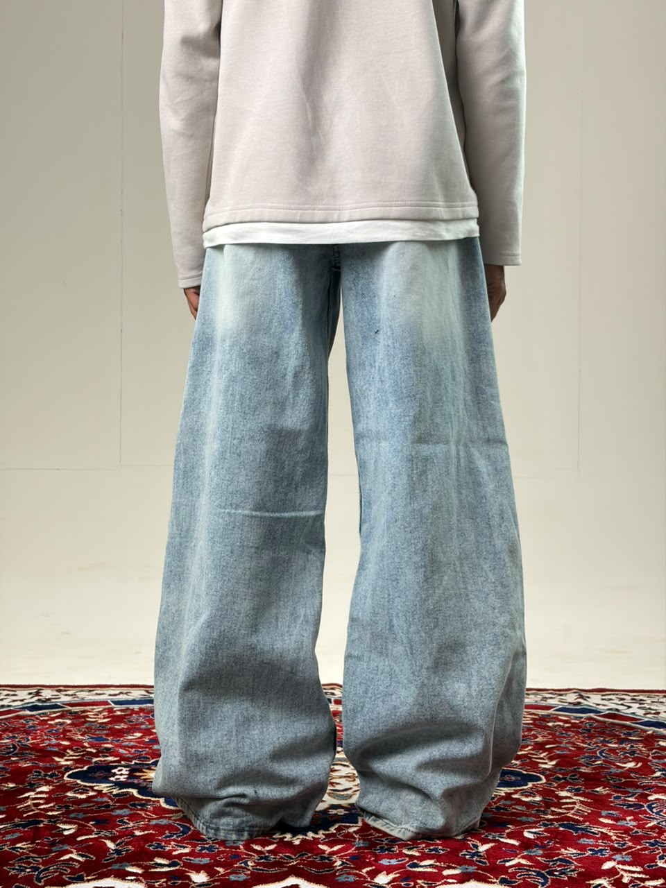 Light Blue Wash Wide-Leg Denim Jeans